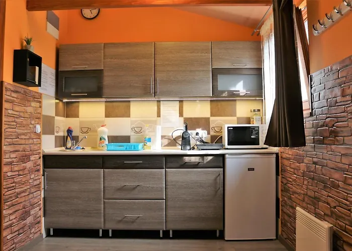 Eszter Nyaralohaz Chalet Zánka