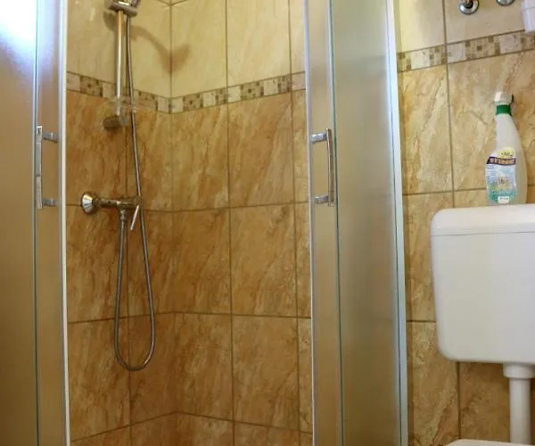 Eszter Nyaralohaz シャレー